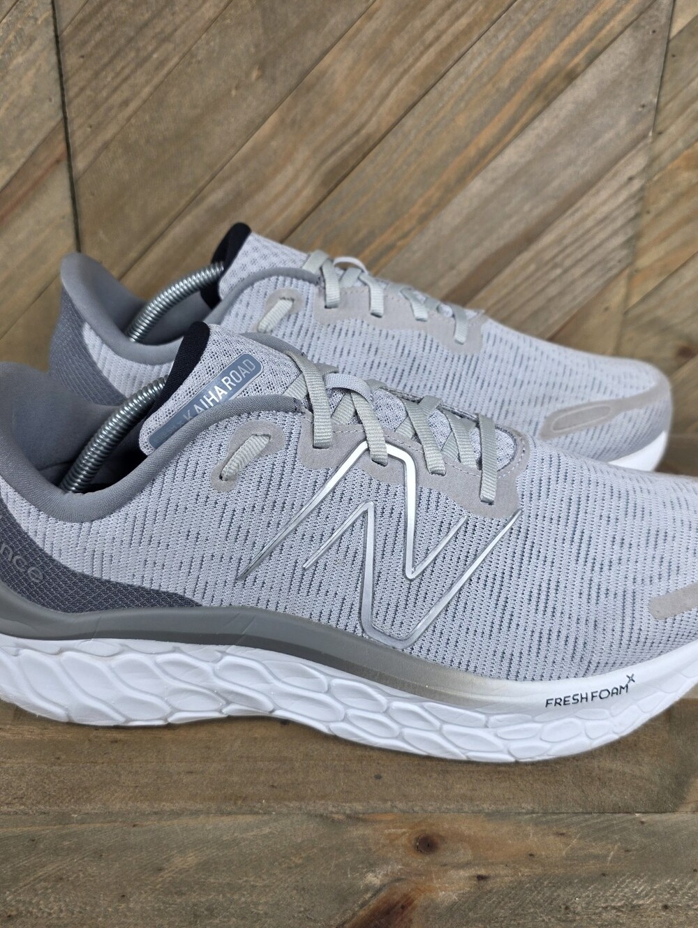 New Balance Fresh Foam X Kaiha V1 Mens Athletic Running Shoes Size 11 EE Wide